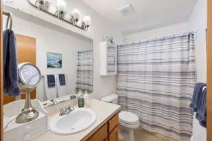 1021 SW 24th St, Troutdale, OR 97060 - Photo 26