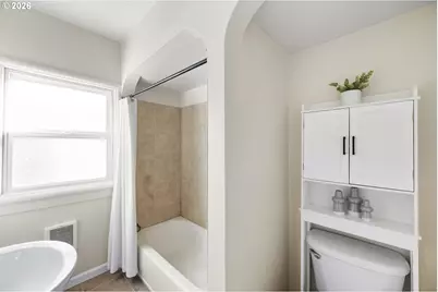 130 SE 31st Ave #8, Portland, OR 97214 - Photo 20