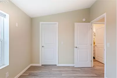 53476 Arrow Gap Rd, Silver Lake, OR 97638 - Photo 14