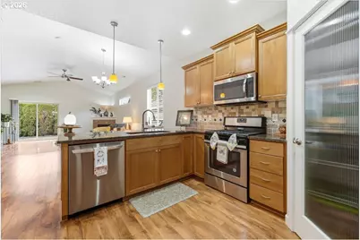 5022 NE 29th Ave, Vancouver, WA 98663 - Photo 2