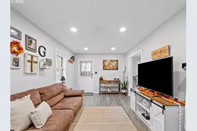 1804 Z Ave, La Grande, OR 97850 - Photo 4