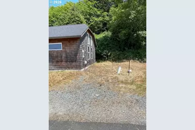 8545 Song St, Rockaway Beach, OR 97136 - Photo 18