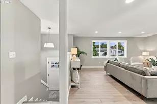13755 SE 119th Dr, Clackamas, OR 97015 - Photo 8