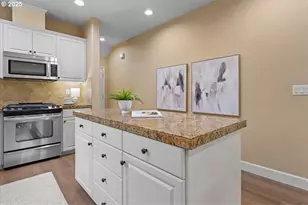 16624 Northwest Canton Street, Portland, OR 97229 - Photo 10