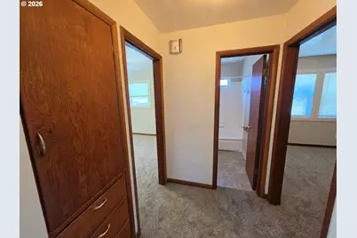 1305 8th Ave, Longview, WA 98632 - Photo 10