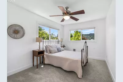 8521 N Edison St #A7, Portland, OR 97203 - Photo 8