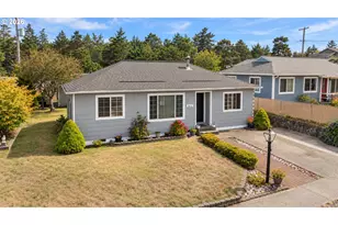 1615 Johnson St, North Bend, OR 97459 - Photo 10
