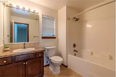 2013 NW Bella Vista Dr, Gresham, OR 97030 - Photo 28