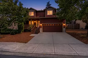 2013 NW Bella Vista Dr, Gresham, OR 97030 - Photo 2