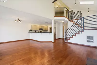 1502 Lincoln St #3, Hood River, OR 97031 - Photo 2