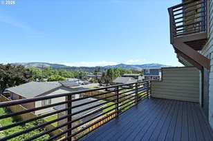 1502 Lincoln St, Hood River, OR 97031 - Photo 12