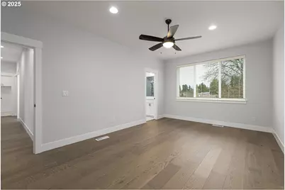 15225 SE Towers Ter, Milwaukie, OR 97267 - Photo 14