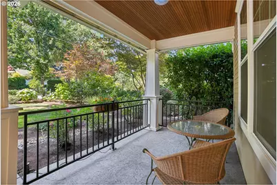 927 10th St, Lake Oswego, OR 97034 - Photo 2