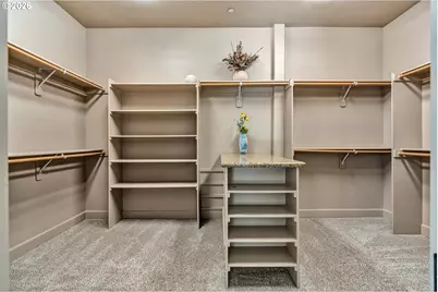 13370 SE Woodland Cir, Happy Valley, OR 97086 - Photo 18