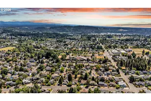 13370 SE Woodland Cir, Happy Valley, OR 97086 - Photo 12