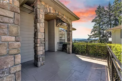 13370 SE Woodland Cir, Happy Valley, OR 97086 - Photo 2