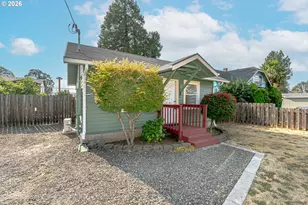 423 NE Main St, Estacada, OR 97023 - Photo 2