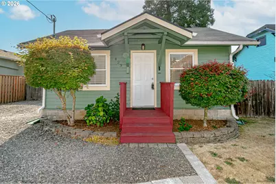 423 NE Main St, Estacada, OR 97023 - Photo 1