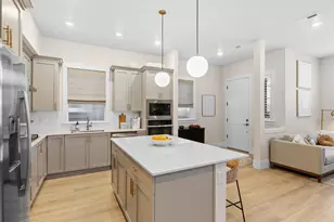 13728 SW 166th Ave, Portland, OR 97223 - Photo 8