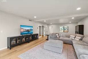 1030 SW River Mist Ln, Grants Pass, OR 97527 - Photo 6