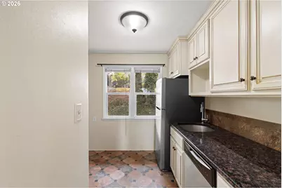 4008 E 14th St, Vancouver, WA 98661 - Photo 2