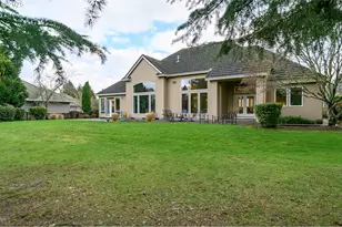 1755 NW Troon Ct, McMinnville, OR 97128 - Photo 4