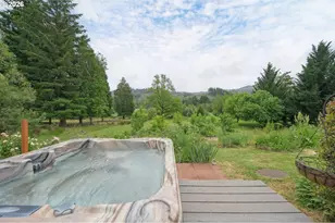 44518 McKenzie Hwy, Walterville, OR 97489 - Photo 26