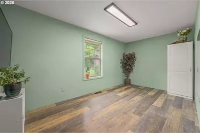 44518 McKenzie Hwy, Walterville, OR 97489 - Photo 22
