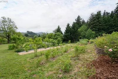 44518 McKenzie Hwy, Walterville, OR 97489 - Photo 30