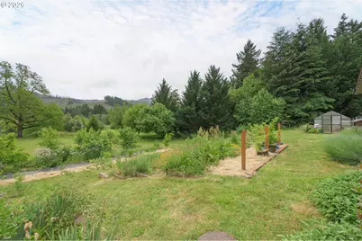 44518 McKenzie Hwy, Walterville, OR 97489 - Photo 28