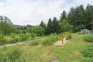 44518 McKenzie Hwy, Walterville, OR 97489 - Photo 28