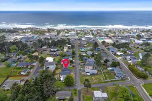 1754 NE 13th St, Lincoln City, OR 97367 - Photo 40