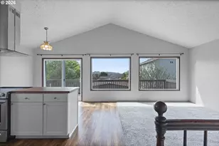 1754 NE 13th St, Lincoln City, OR 97367 - Photo 4