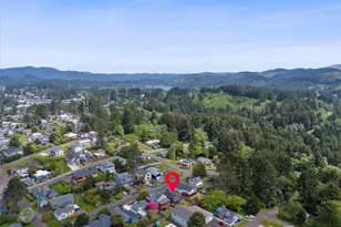 1754 NE 13th St, Lincoln City, OR 97367 - Photo 38