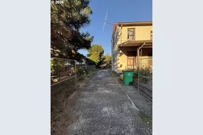 6122 SE 87th Ave, Portland, OR 97266 - Photo 4