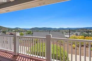 1984 NE Sunset Loop Dr, Roseburg, OR 97470 - Photo 6