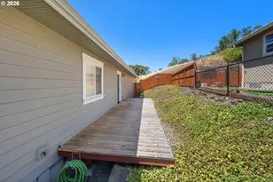 1984 NE Sunset Loop Dr, Roseburg, OR 97470 - Photo 40