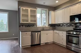 15556 SE Gladys Rose Way, Damascus, OR 97089 - Photo 6