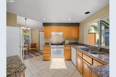 19325 SW Durell Ct, Beaverton, OR 97003 - Photo 14