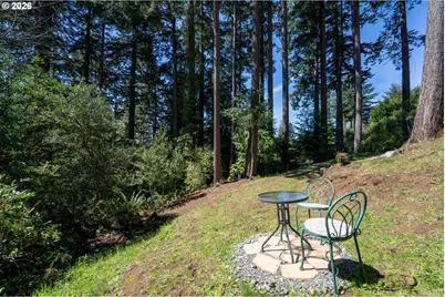 601 Telegraph Dr, Coos Bay, OR 97420 - Photo 28
