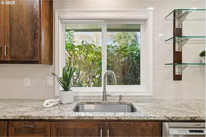 32465 SW Lake Point Ct, Wilsonville, OR 97070 - Photo 14