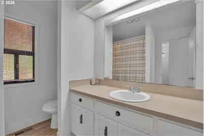 16710 SE Sunnyside Rd, Clackamas, OR 97015 - Photo 18
