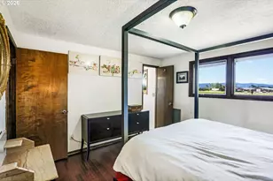 16530 NW Gillihan Rd, Portland, OR 97231 - Photo 20