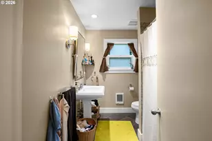 929 SE 16th Ave, Portland, OR 97214 - Photo 12