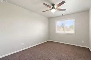 2178 Meridian Dr, Woodburn, OR 97071 - Photo 32