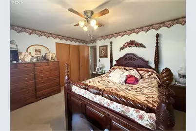 126 Woodlane Dr, Springfield, OR 97477 - Photo 14