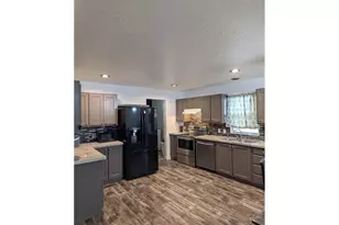 2000 Robins Lane SE, Salem, OR 97306 - Photo 10