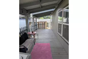2000 Robins Lane SE, Salem, OR 97306 - Photo 2