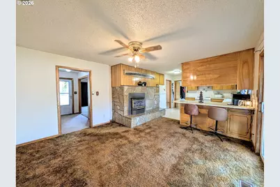 10301 Emily Dr, Island City, OR 97850 - Photo 8