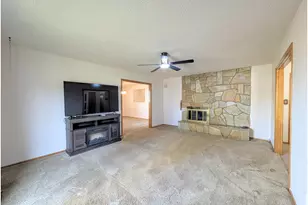 10301 Emily Dr, Island City, OR 97850 - Photo 14